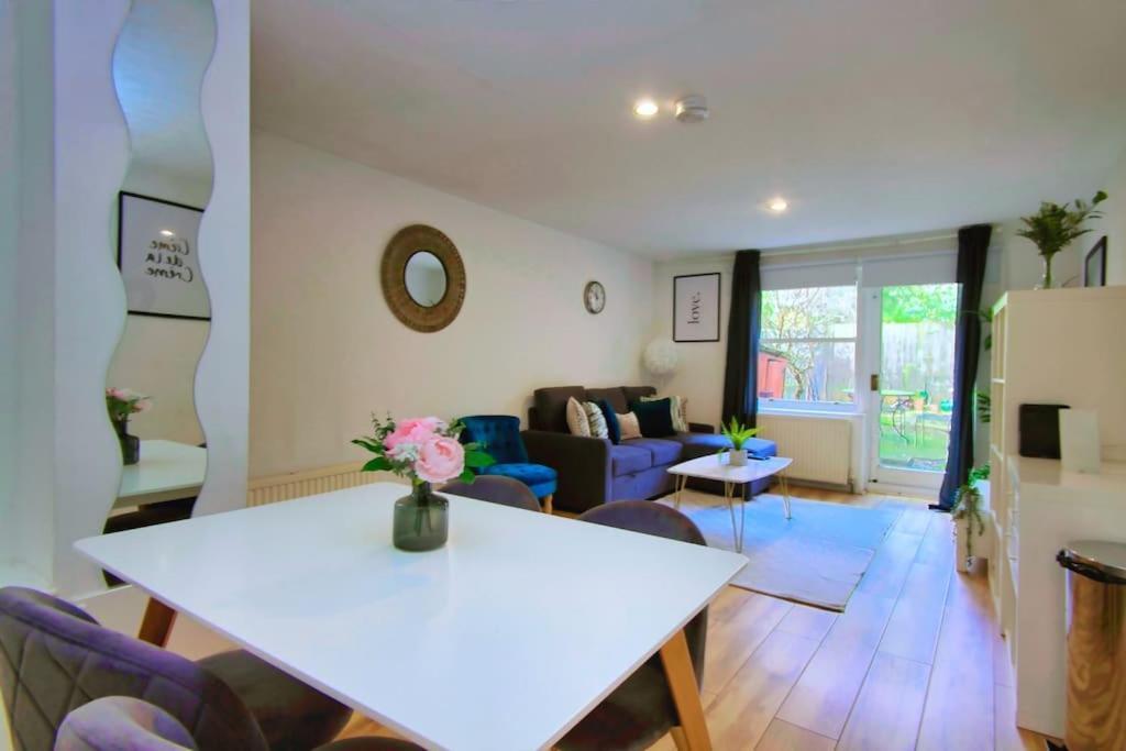 Апартаменти Two Bed House Near Kings Cross Лондон Екстер'єр фото